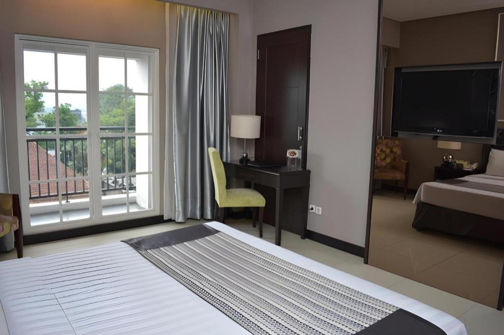 The Mirah Hotel Bogor Eksteriør billede
