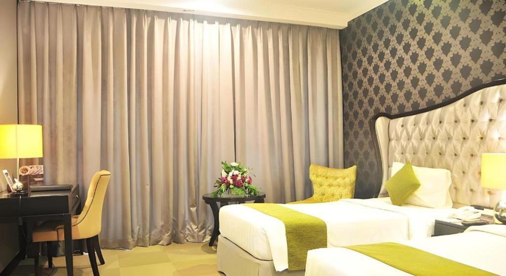 The Mirah Hotel Bogor Eksteriør billede