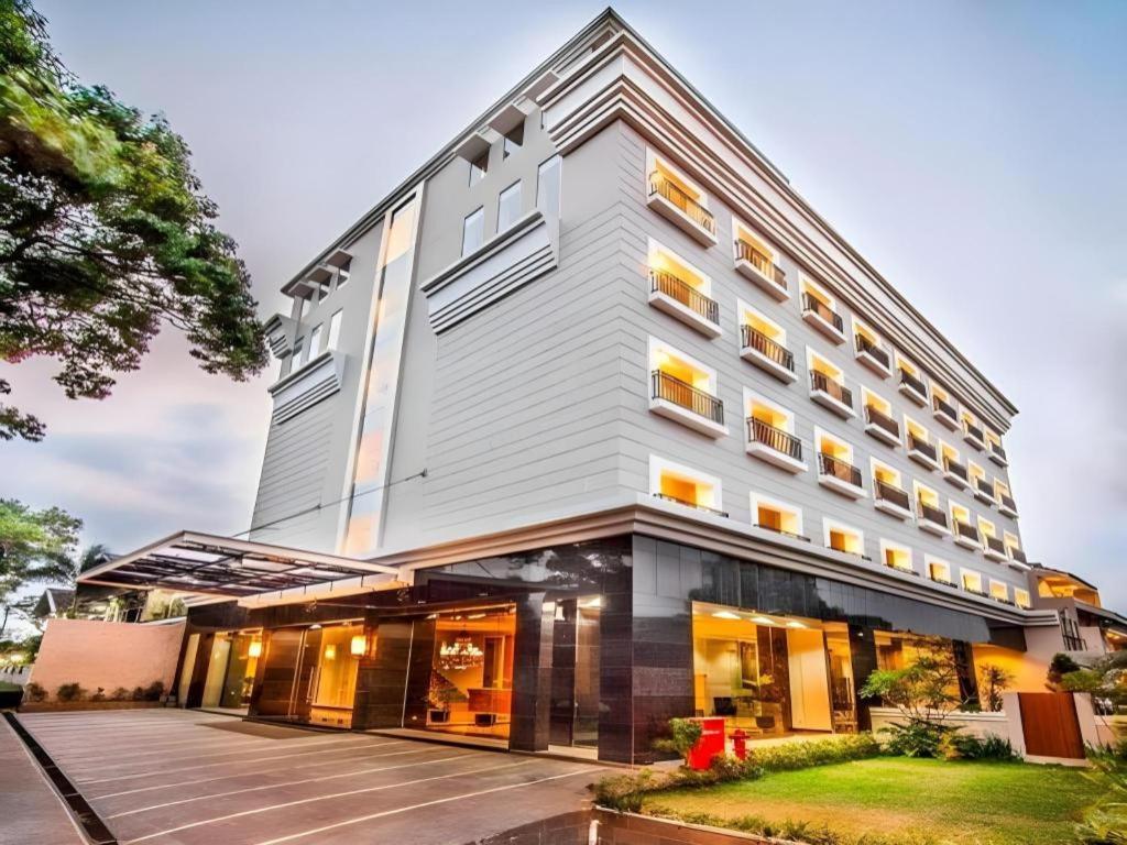 The Mirah Hotel Bogor Eksteriør billede
